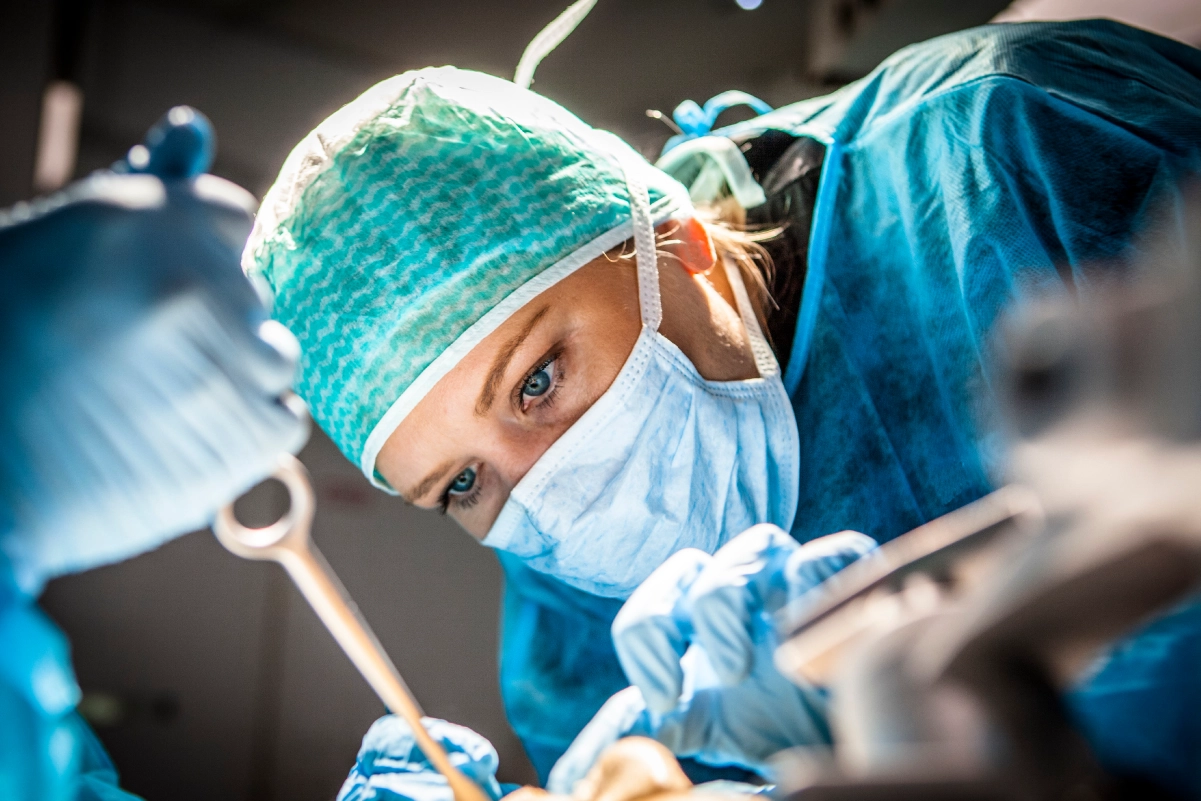 Level 5 β Live Surgery: All on X + Mentorship